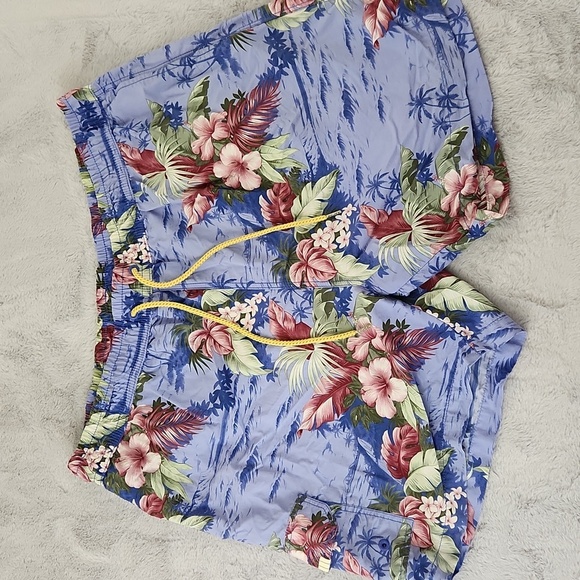 Tommy Bahama Other - Tommy Bahama men's Blue floral XXL swim trunks